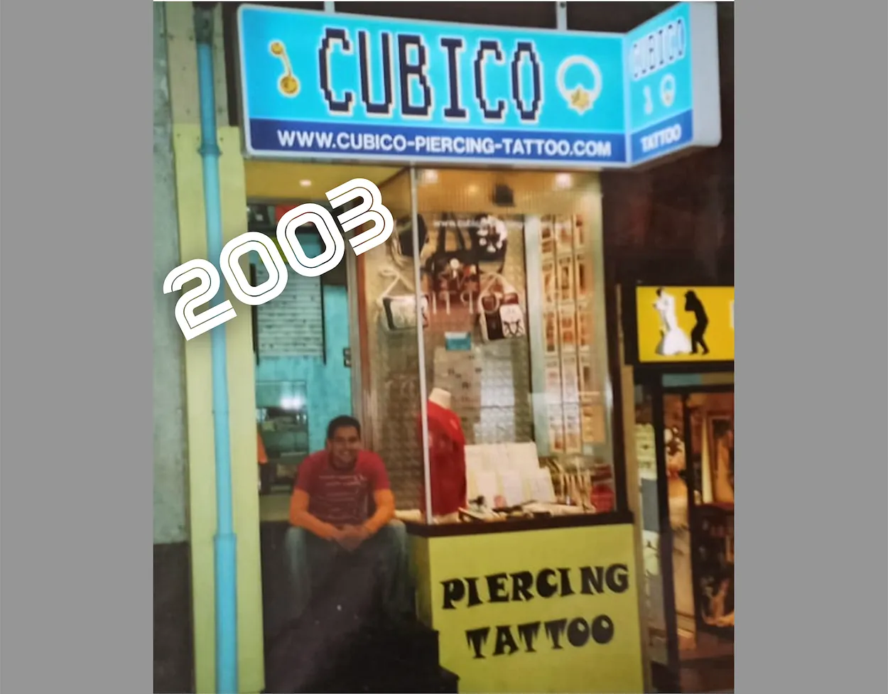 Cúbico Piercing Tattoo
