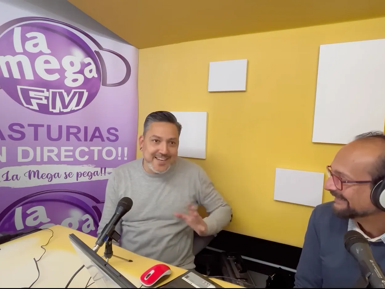 En la radio.